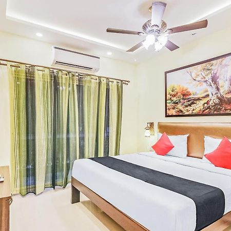 Capital O 64180 Adam'S Beach Resort Baga Bagian luar foto