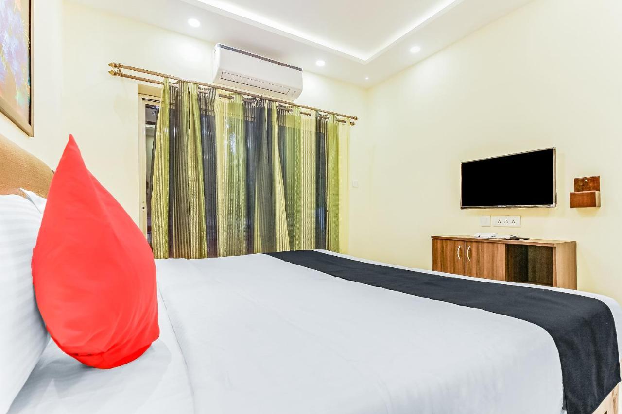 Capital O 64180 Adam'S Beach Resort Baga Bagian luar foto