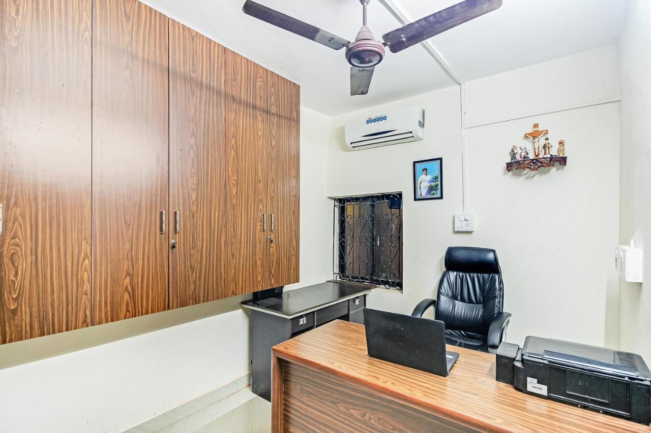 Capital O 64180 Adam'S Beach Resort Baga Bagian luar foto